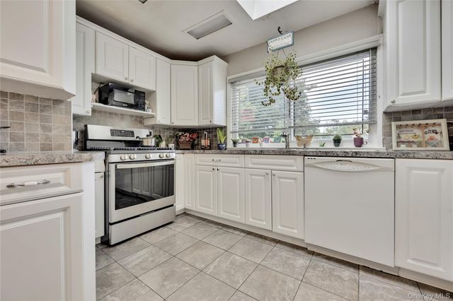 22 Woodmere Boulevard, Woodmere, NY 11598