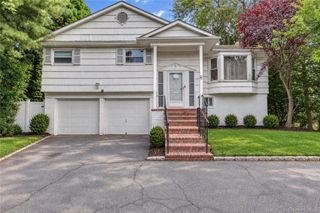 22 Woodmere Boulevard, Woodmere, NY 11598