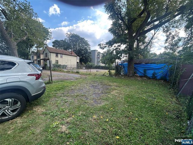 548 Tremont Avenue, Orange, NJ 07050