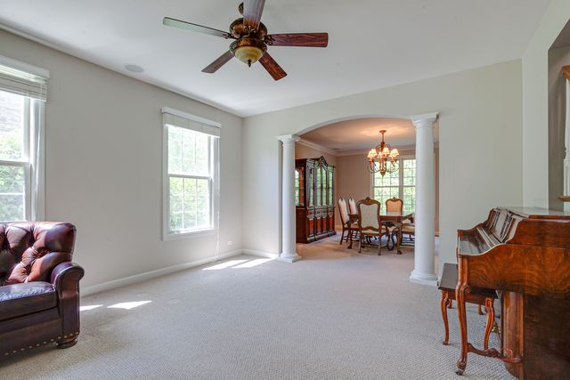 231 Cater Lane, Libertyville, IL 60048