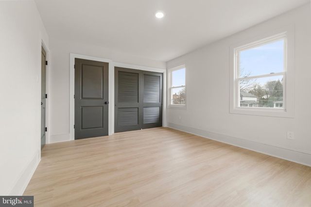 325 E 2ND ST, Moorestown, NJ 08057