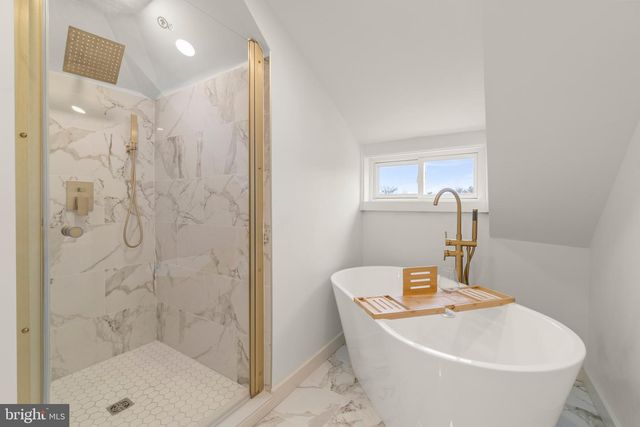 325 E 2ND ST, Moorestown, NJ 08057