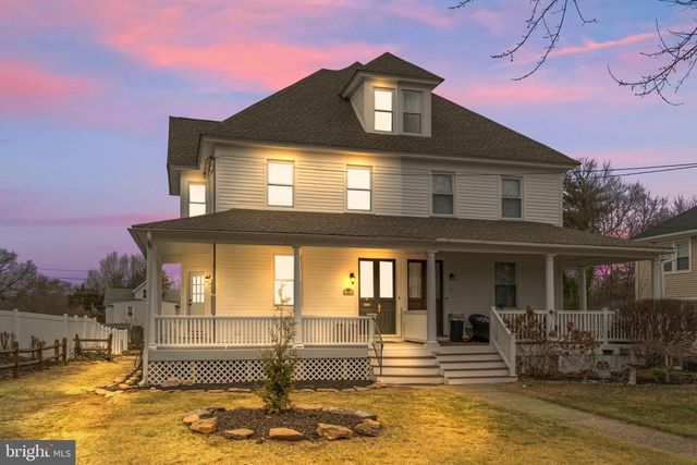 325 E 2ND ST, Moorestown, NJ 08057