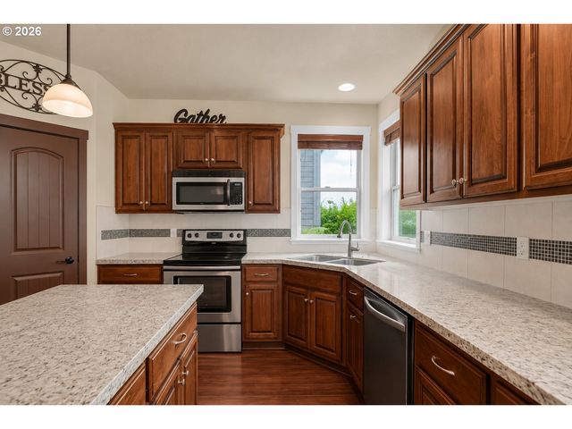 1305 Ne COOPER Ln, Estacada, OR 97023