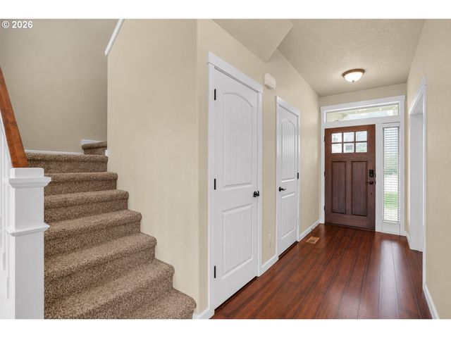 1305 Ne COOPER Ln, Estacada, OR 97023