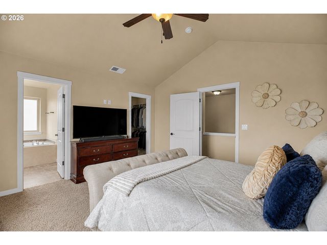 1305 Ne COOPER Ln, Estacada, OR 97023