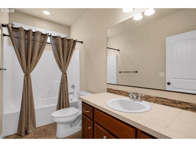 1305 Ne COOPER Ln, Estacada, OR 97023