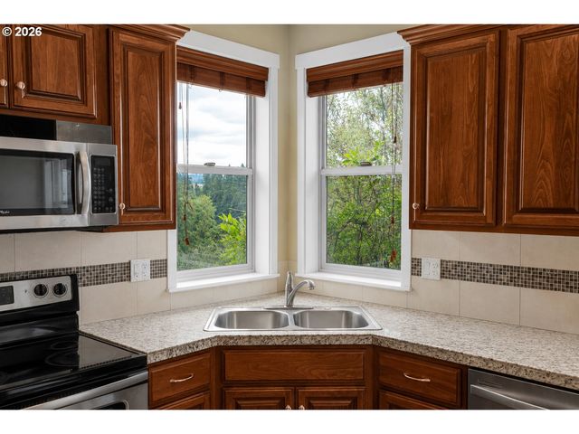 1305 Ne COOPER Ln, Estacada, OR 97023