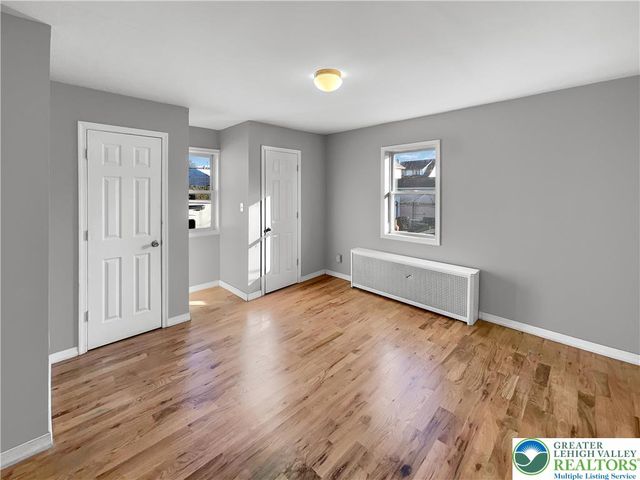 29 Hess Avenue, Hellertown Boro, PA 18055