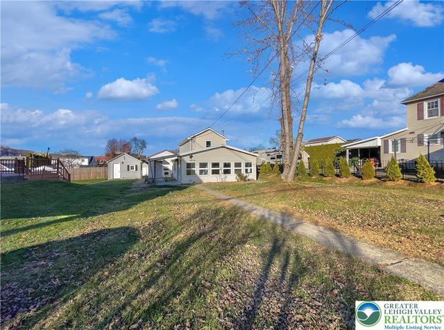 29 Hess Avenue, Hellertown Boro, PA 18055