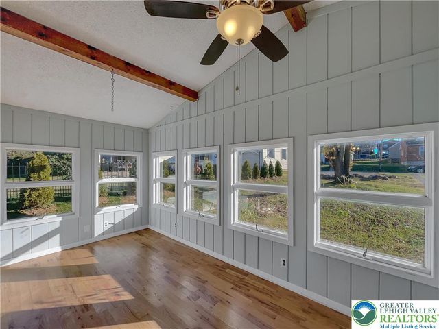 29 Hess Avenue, Hellertown Boro, PA 18055