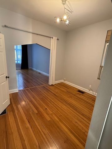 3044 N Leavitt Street 1, Chicago, IL 60618