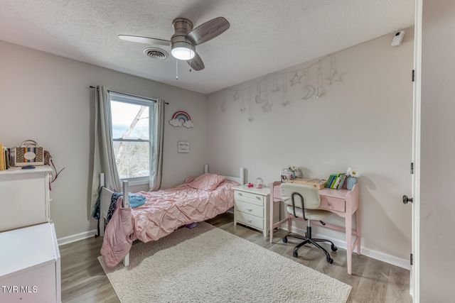 1209 Idlewylde Circle, Johnson City, TN 37601