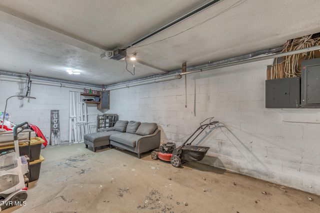 1209 Idlewylde Circle, Johnson City, TN 37601