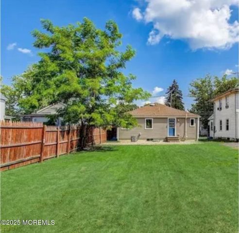 106 Manalapan Road, Spotswood, NJ 08884