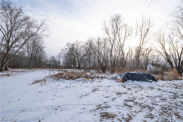 8242-8244 Navarre Road SW, Massillon, OH 44646