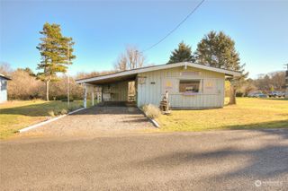 16 Oyehut Road, Hoquiam, WA 98550