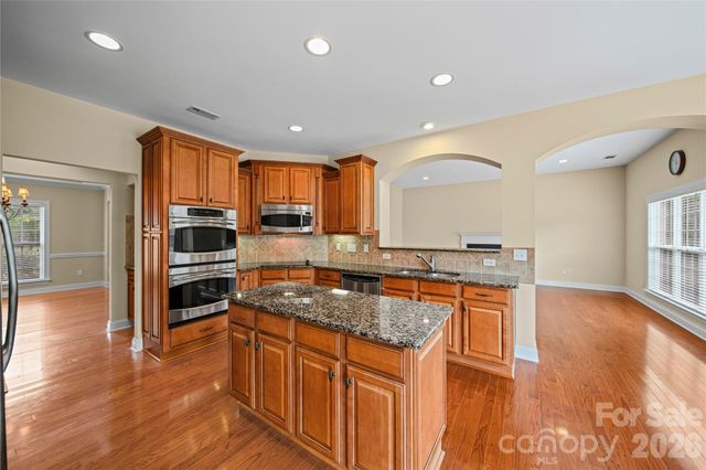 8734 Savannah Road 137, Harrisburg, NC 28075