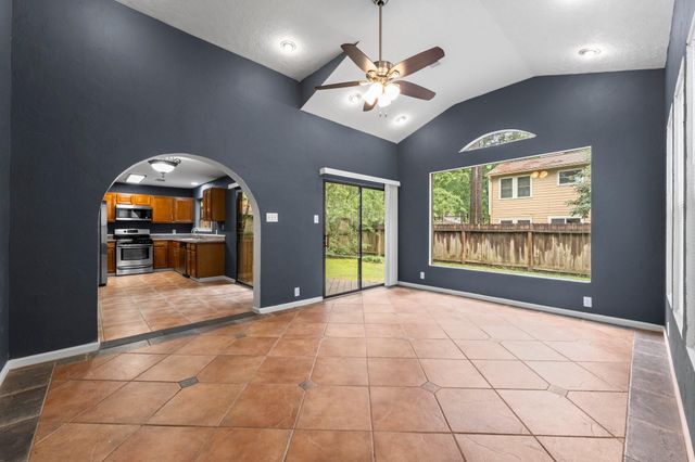 14 W Cobble Hill Circle, The Woodlands, TX 77381