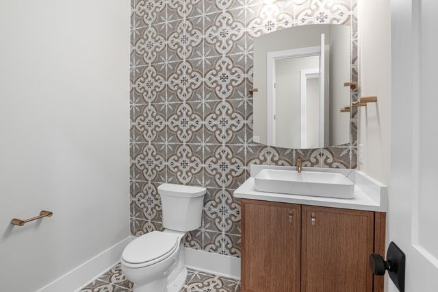 1764 Dean Rd, Thompsons Station, TN 37179