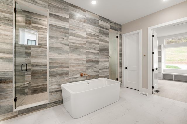 1764 Dean Rd, Thompsons Station, TN 37179