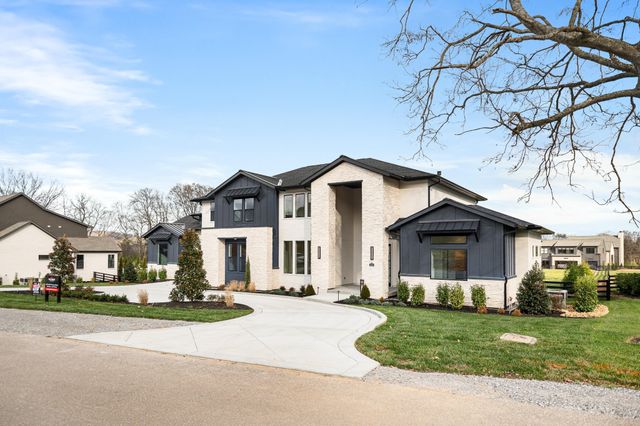 1764 Dean Rd, Thompsons Station, TN 37179