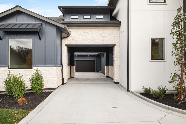 1764 Dean Rd, Thompsons Station, TN 37179