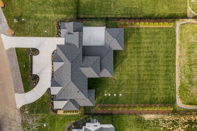 1764 Dean Rd, Thompsons Station, TN 37179