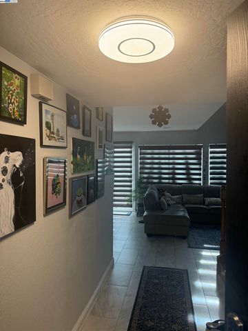 6649 Bunker Hill Ct, San Jose, CA 95120