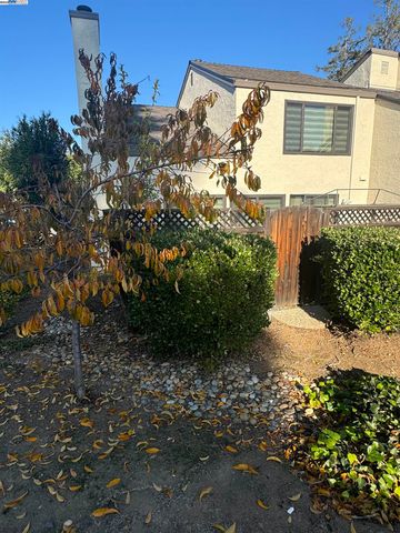 6649 Bunker Hill Ct, San Jose, CA 95120