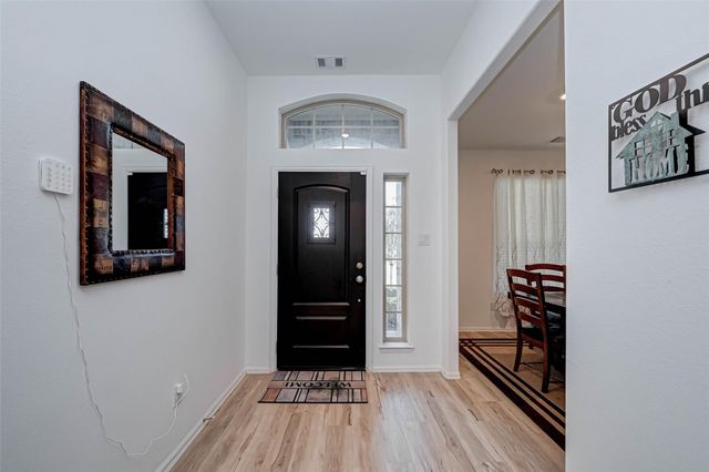 5020 Twin Summit Drive, Rosenberg, TX 77469