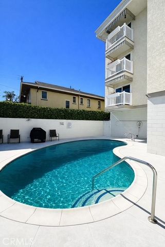 363 Newport Avenue 319, Long Beach, CA 90814