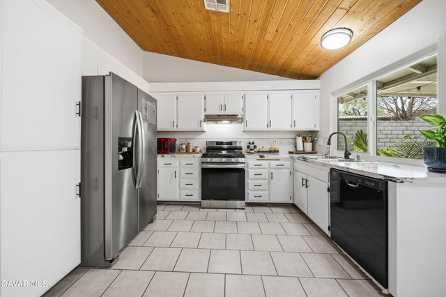 1418 Springline Drive, Palmdale, CA 93550