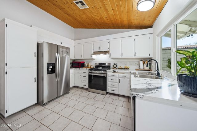 1418 Springline Drive, Palmdale, CA 93550