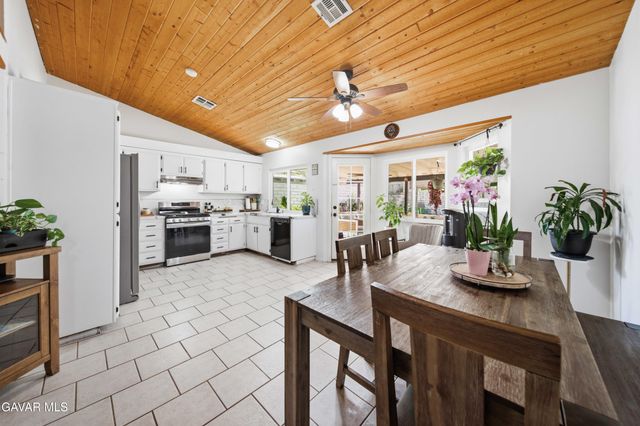 1418 Springline Drive, Palmdale, CA 93550