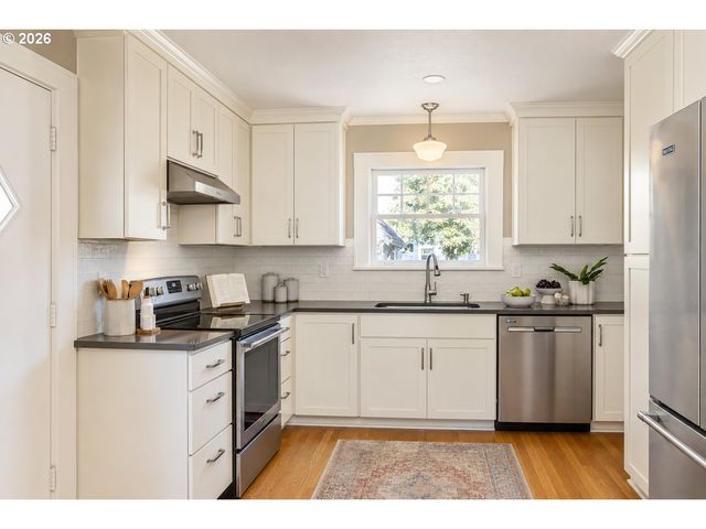 3342 Ne 13TH Ave, Portland, OR 97212
