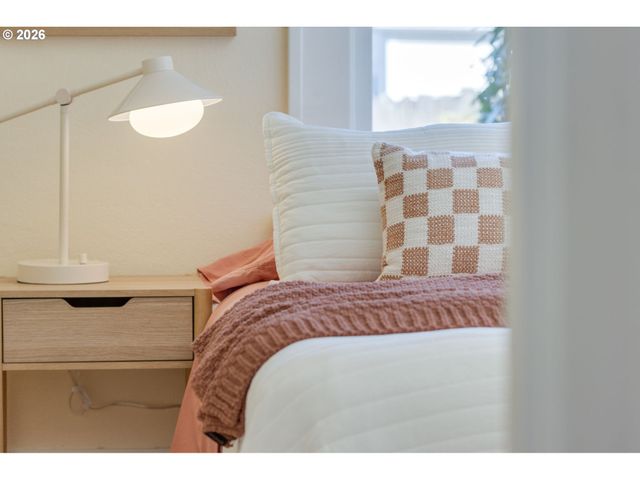 3342 Ne 13TH Ave, Portland, OR 97212