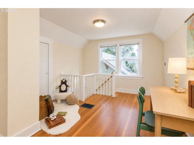 3342 Ne 13TH Ave, Portland, OR 97212