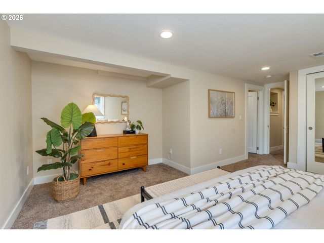 3342 Ne 13TH Ave, Portland, OR 97212