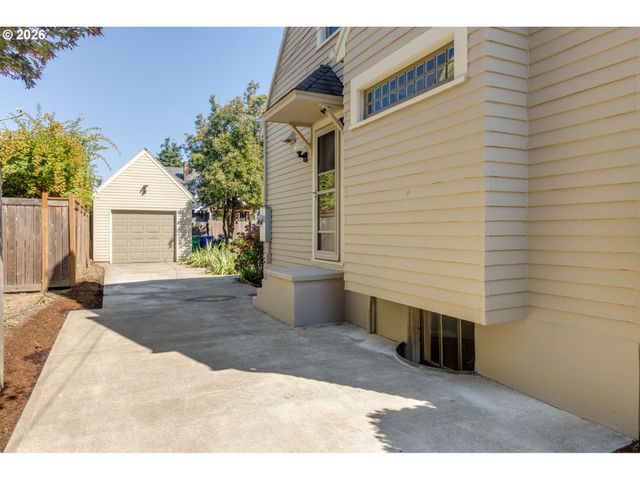 3342 Ne 13TH Ave, Portland, OR 97212