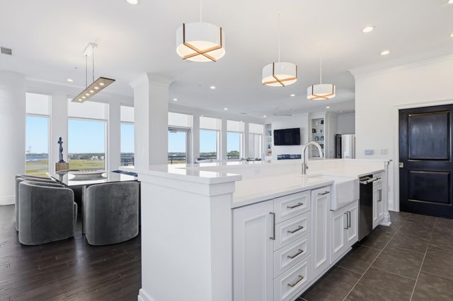 361 Cooper River Drive, Mount Pleasant, SC 29464