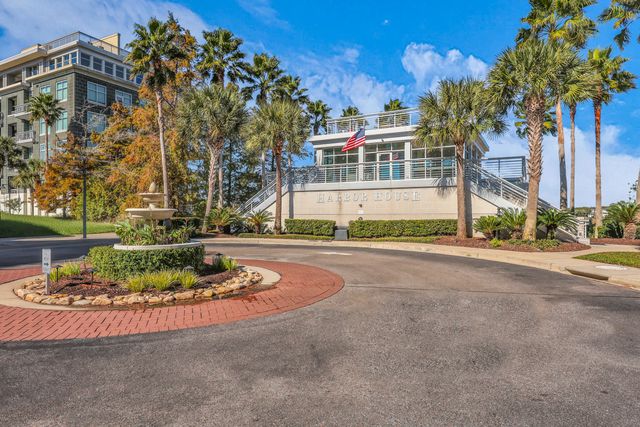 361 Cooper River Drive, Mount Pleasant, SC 29464