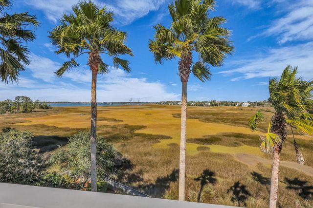 361 Cooper River Drive, Mount Pleasant, SC 29464