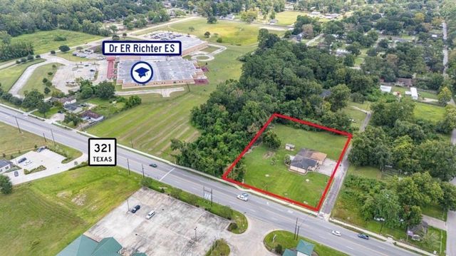 208 Barnes, Dayton, TX 77535