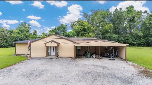 208 Barnes, Dayton, TX 77535