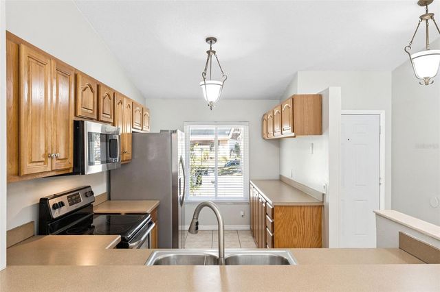 142 SABAL PALM COURT, Sanford, FL 32773