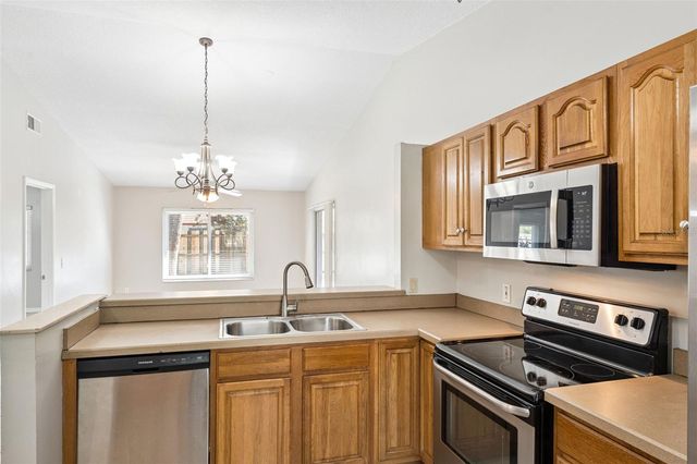 142 SABAL PALM COURT, Sanford, FL 32773