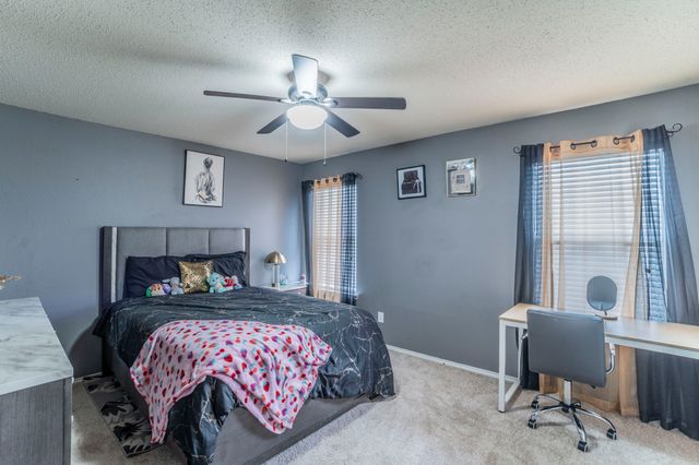 105 Forest Park Lane, Red Oak, TX 75154