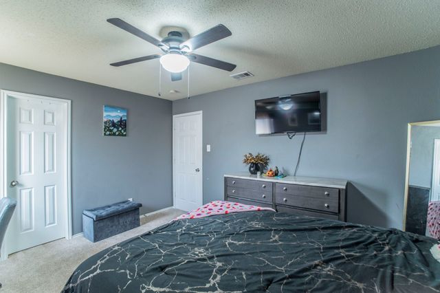 105 Forest Park Lane, Red Oak, TX 75154