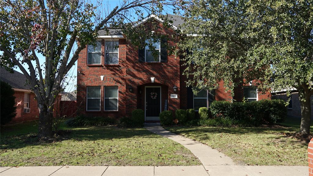 105 Forest Park Lane, Red Oak, TX 75154